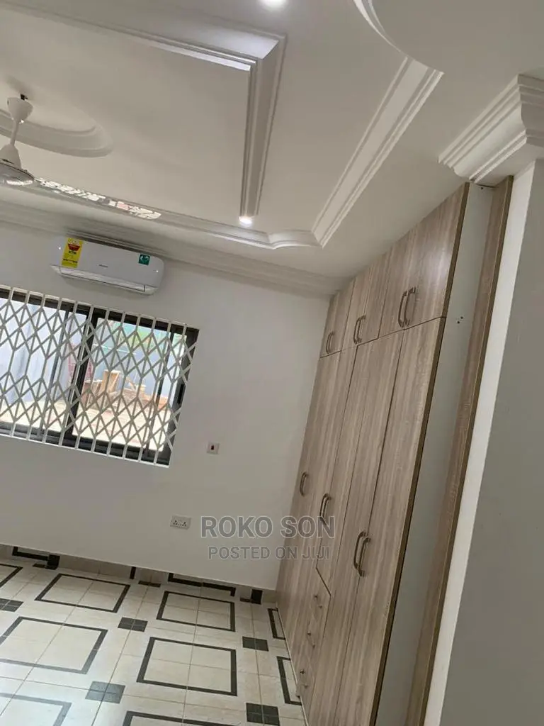 3bdrm House in Dr Roko, Adenta for sale