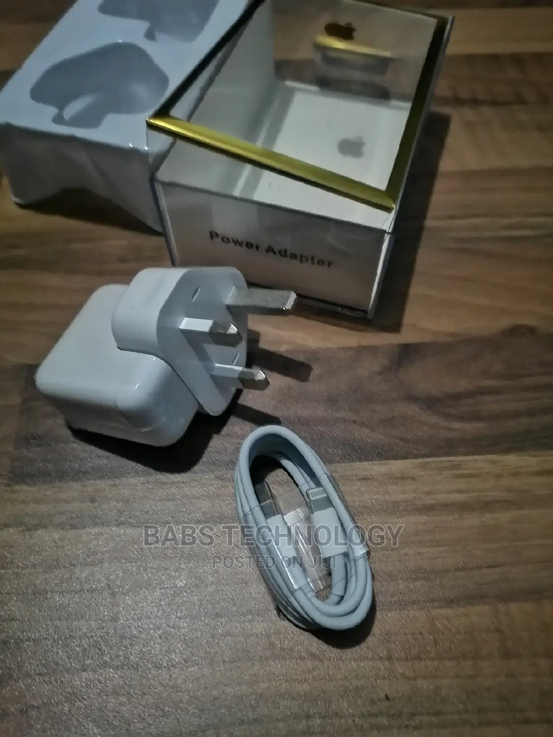 10 - 12W iPhone Charger