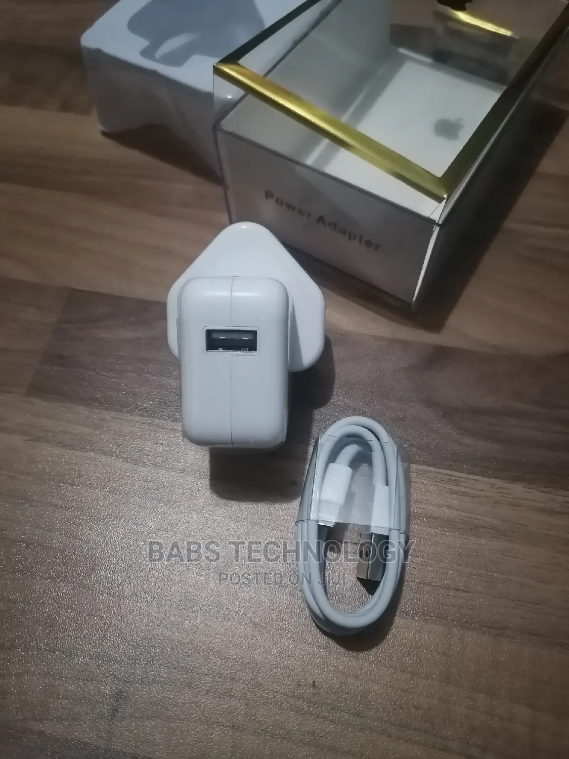 10 - 12W iPhone Charger
