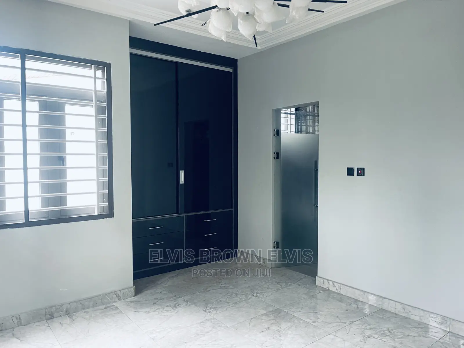 4bdrm Mansion in Living Large, East Legon for Rent