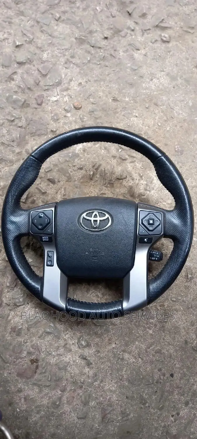 Toyota Tundra 2012-2020 STEERING WHEEL AIRBAG Available