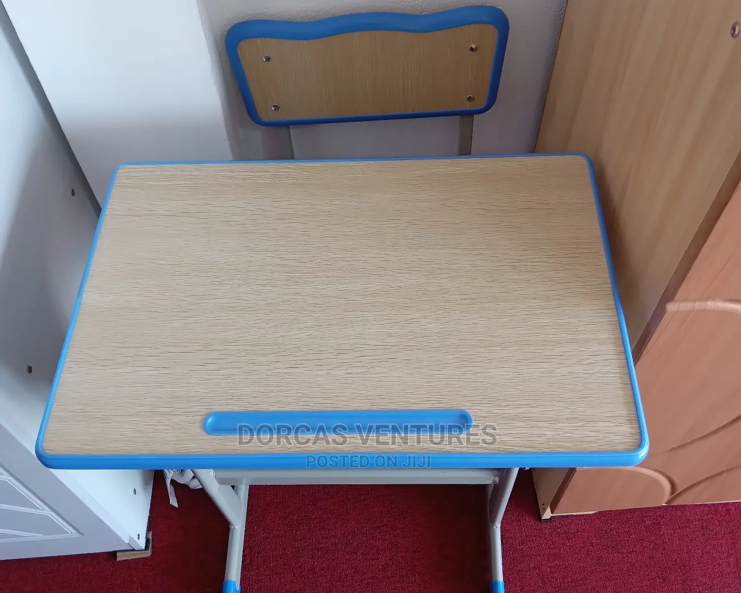 Partitioned Study Desk