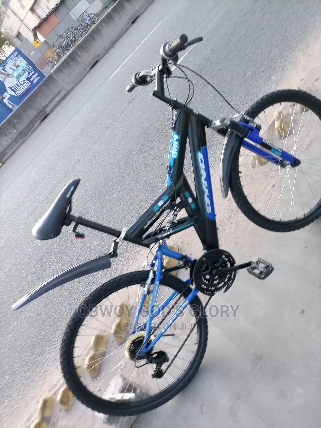 Giant Black Bounce Bike