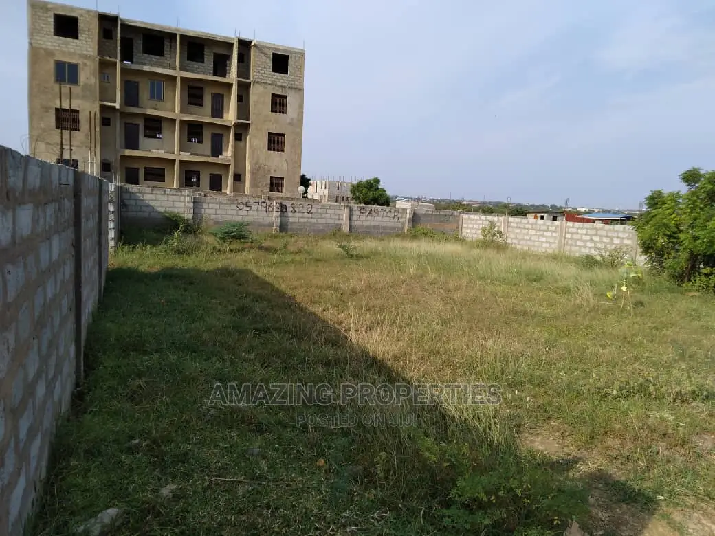 1plot Of Land For Sale At Community 18 HFC Estate, Spintex