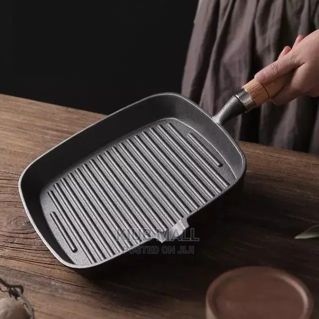 Cast Iron Grill Pan With Wooden Handle