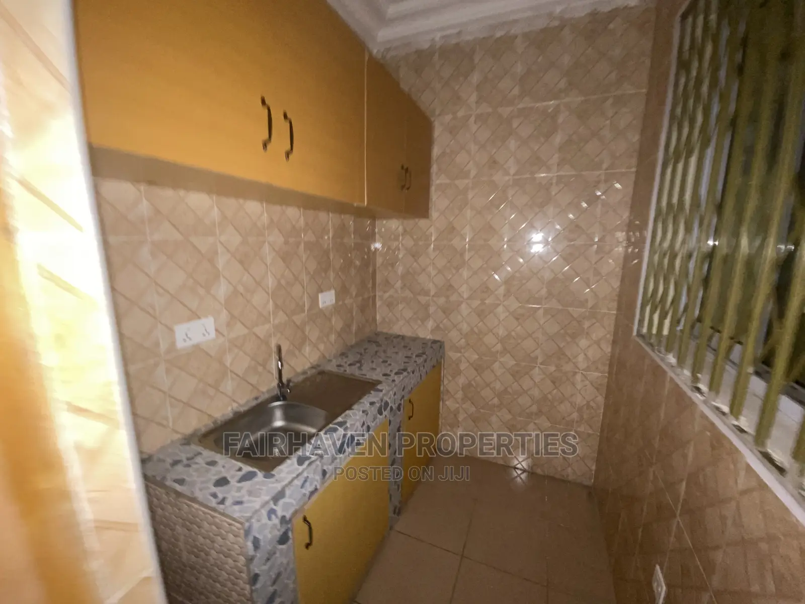 1bdrm Apartment in Tseaddo, Burma Camp for Rent