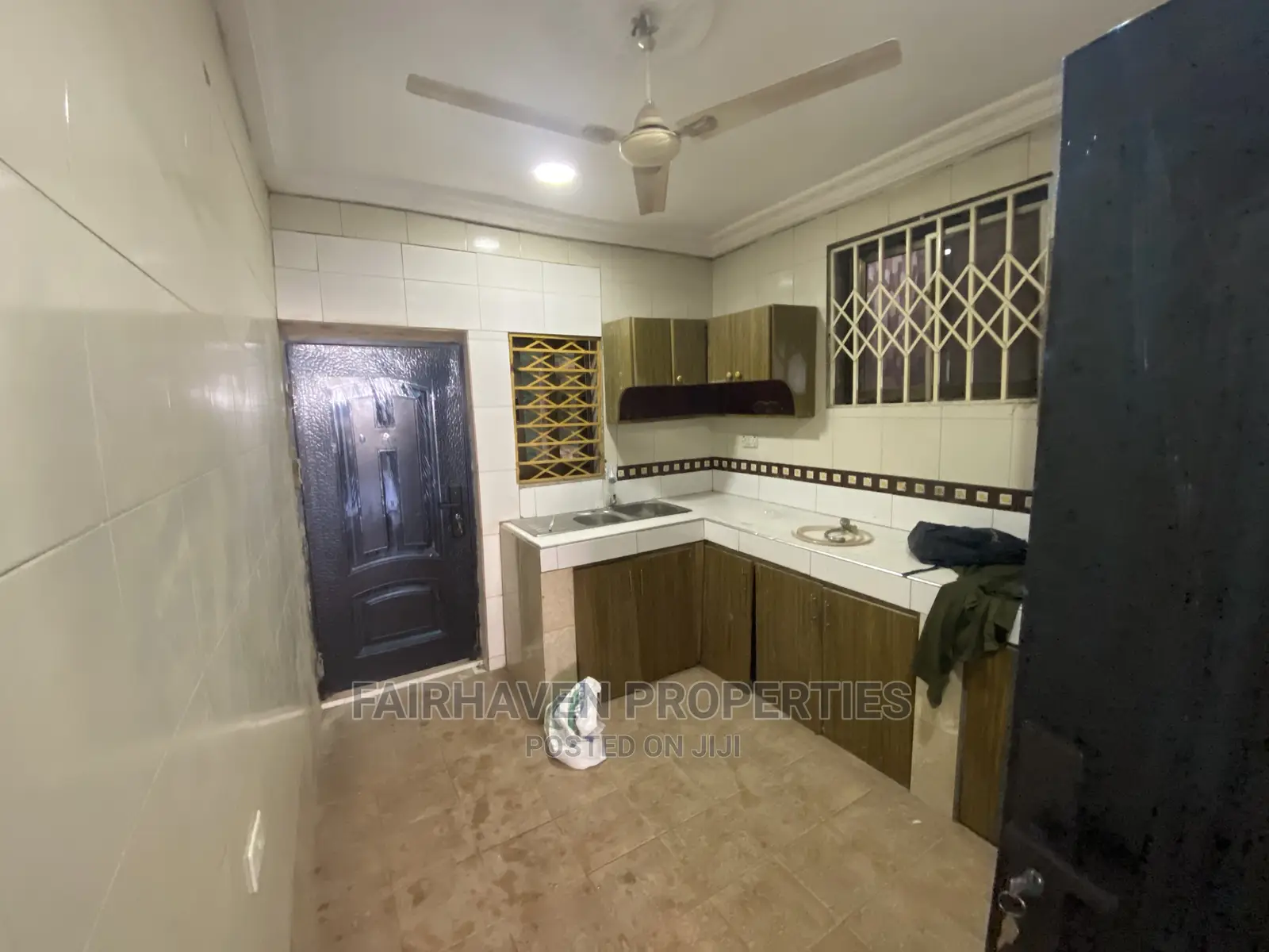 2bdrm Apartment in Tseaddo, Airport Residential Area for Rent