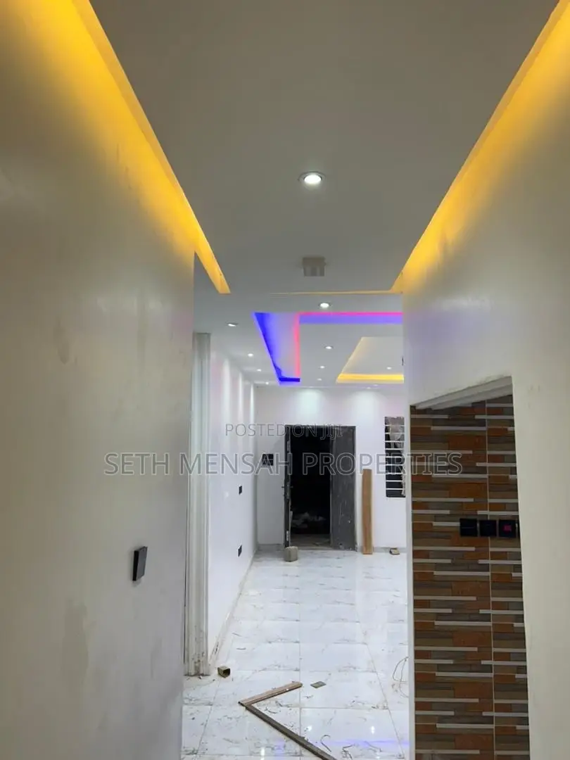 3bdrm House in Skm, Ashaley Botwe for Sale