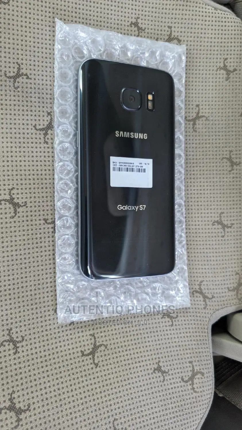 New Samsung Galaxy S7 32 GB Black