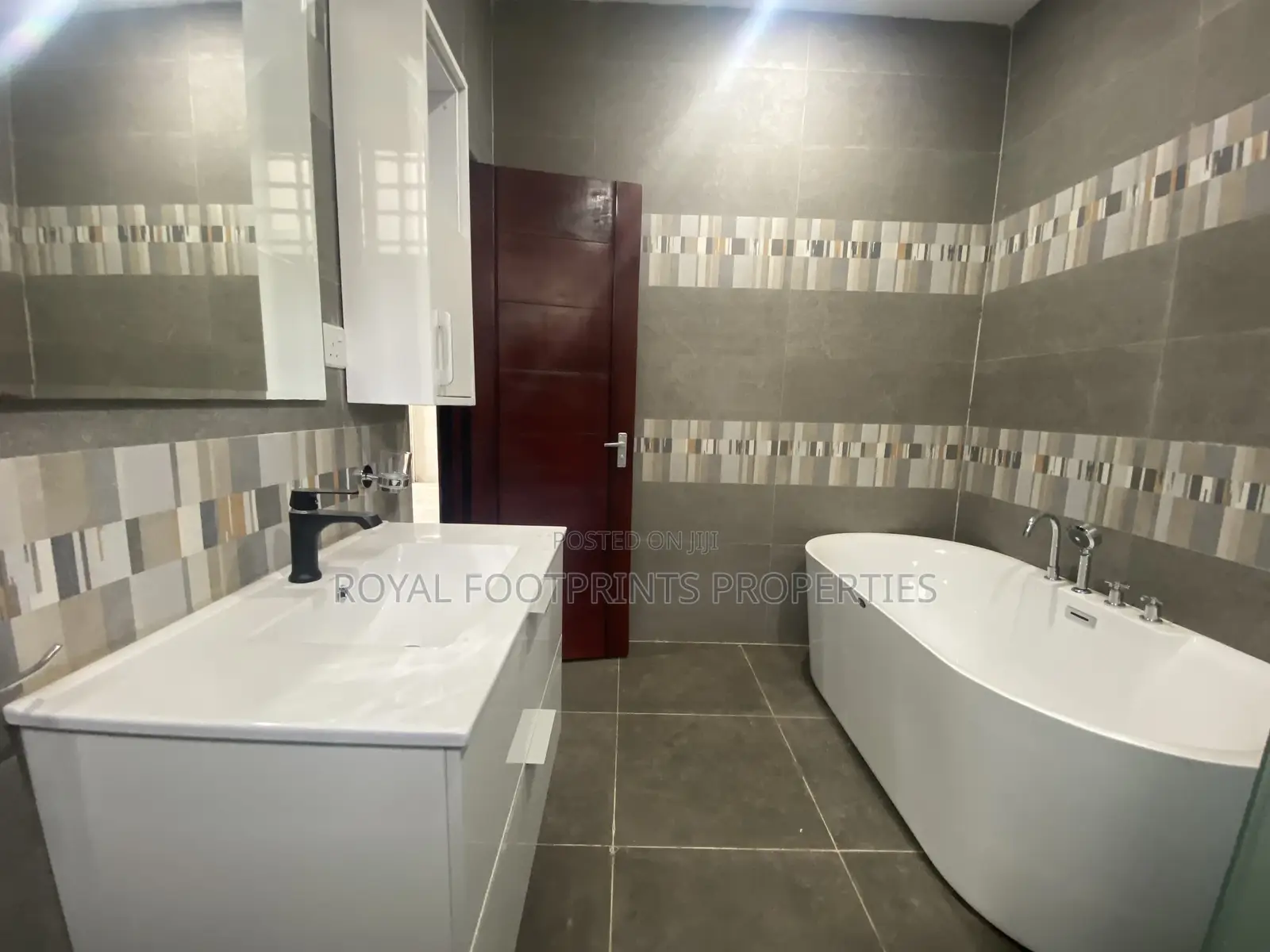 4bdrm House in Ashaley Botwe for rent