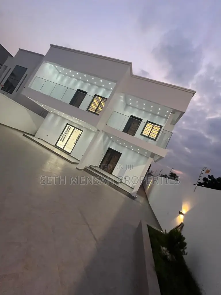 4bdrm House in Skm Property, Ashaley Botwe for Sale