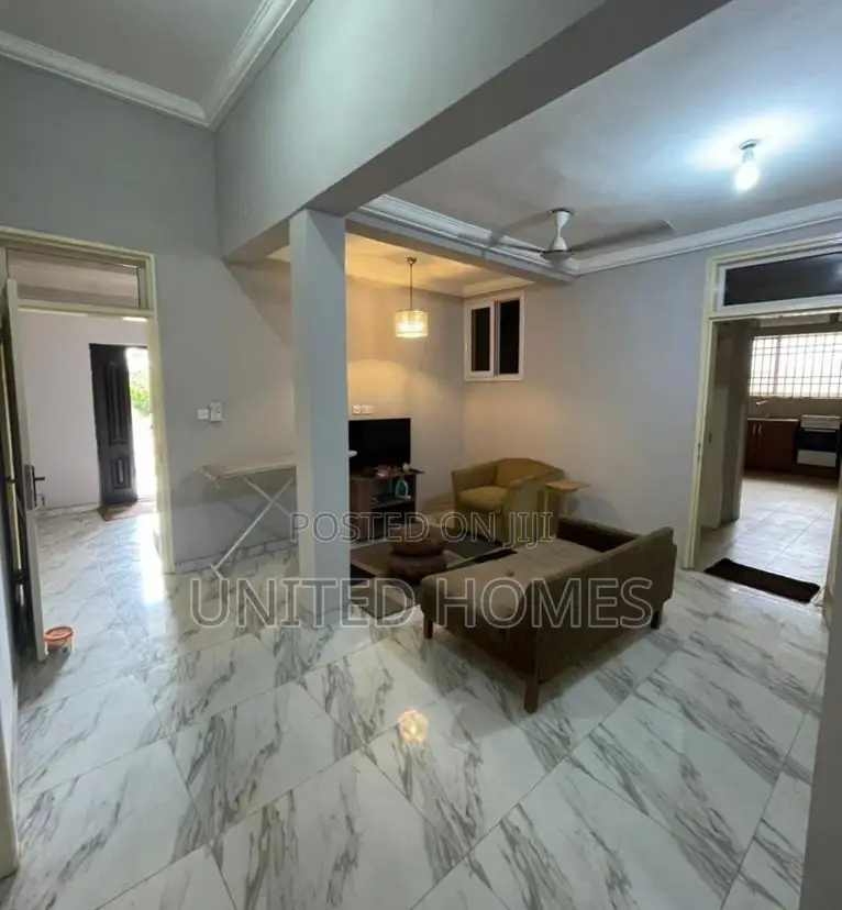 3bdrm House in Adjiriganor for Sale