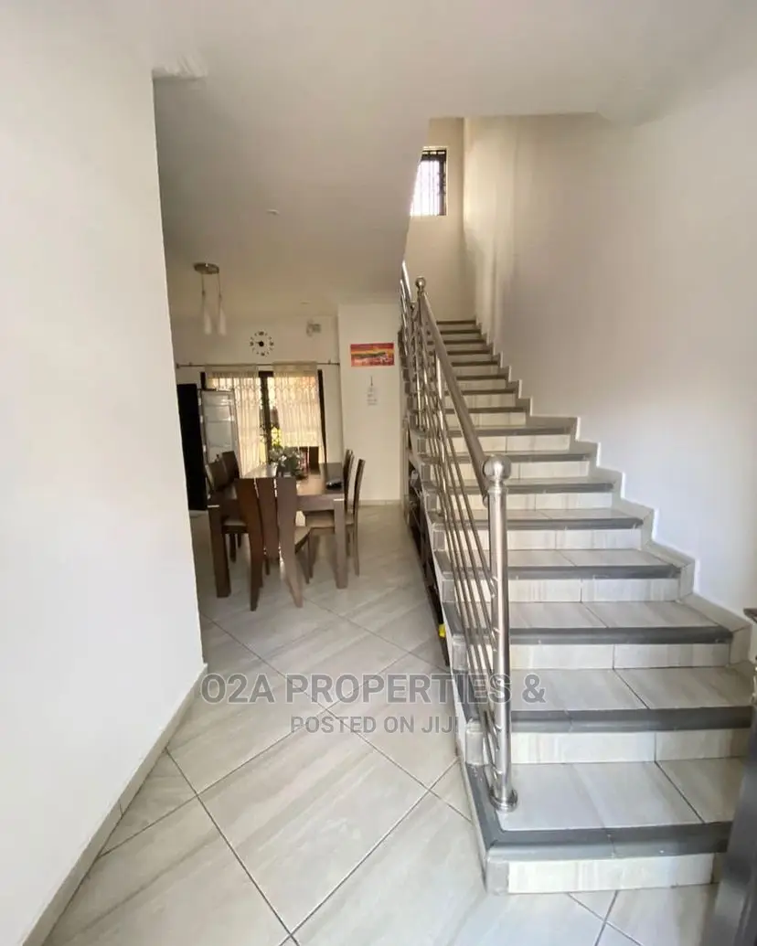 3bdrm House in Dzorwulu for Rent