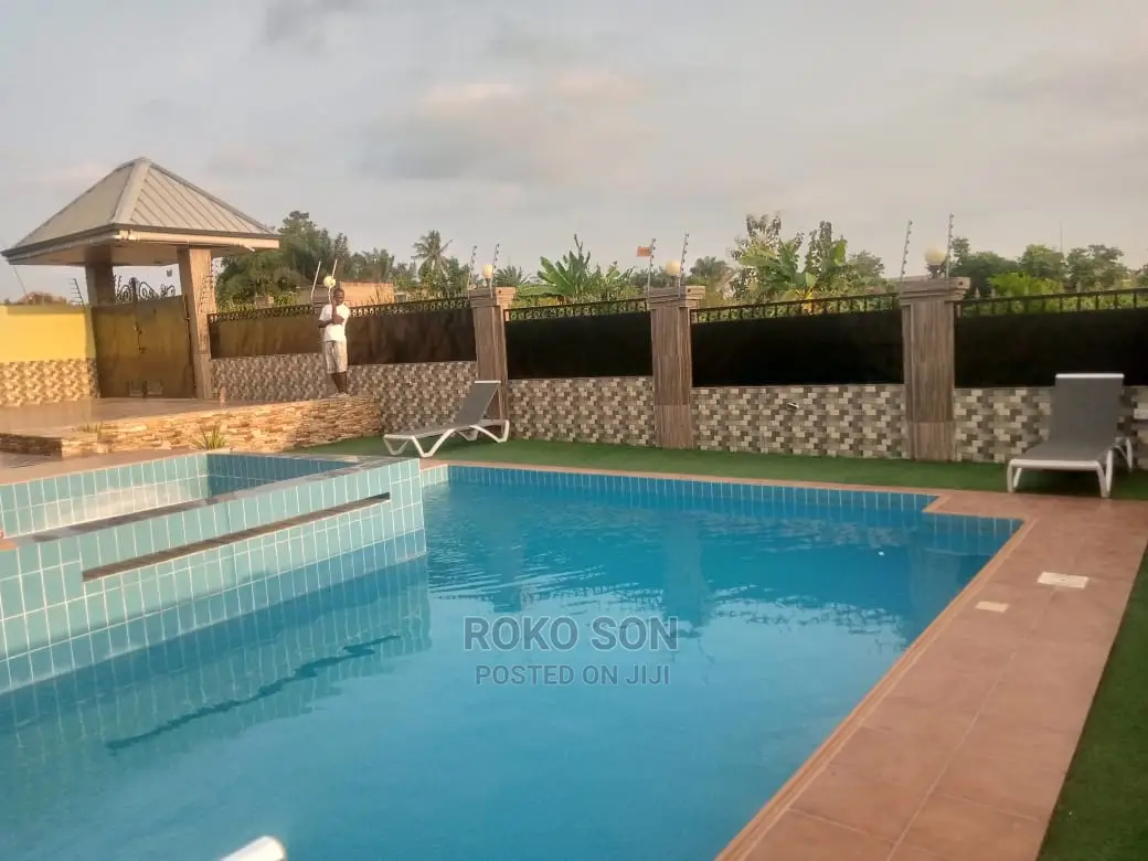 5bdrm Mansion in Dr Roko, Pokuase for sale