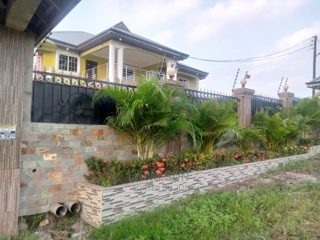 5bdrm Mansion in Dr Roko, Pokuase for sale