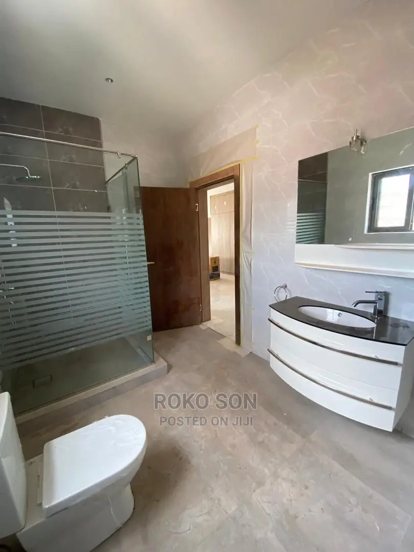 5bdrm Mansion in Dr Roko, East Legon for Sale