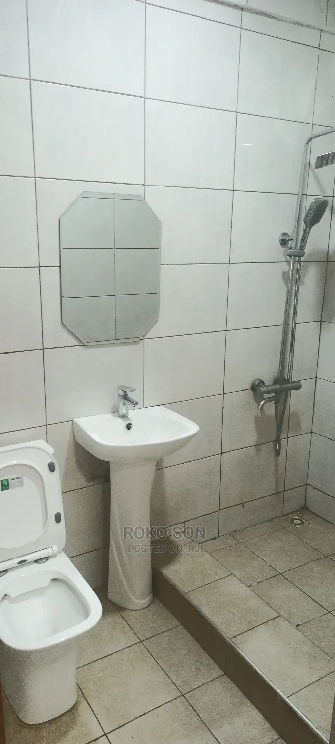 2bdrm Apartment in Dr Roko, Pokuase for rent
