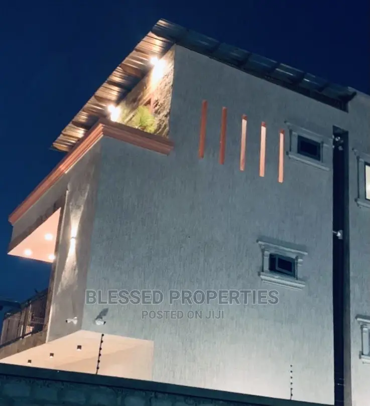 4bdrm Mansion in Blessed Property, Dome for Sale