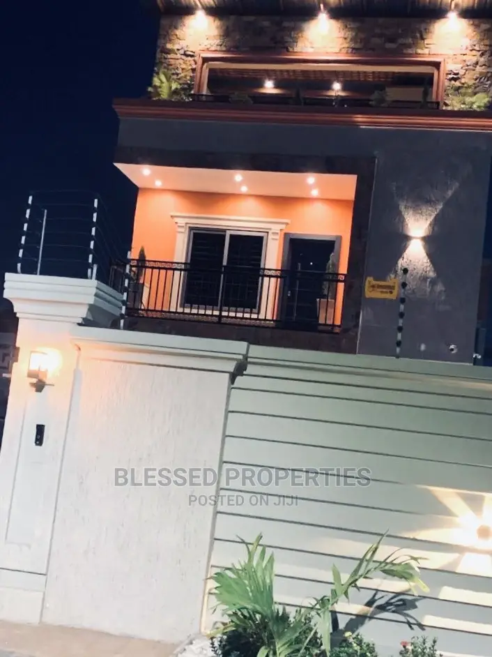 4bdrm Mansion in Blessed Property, Dome for Sale