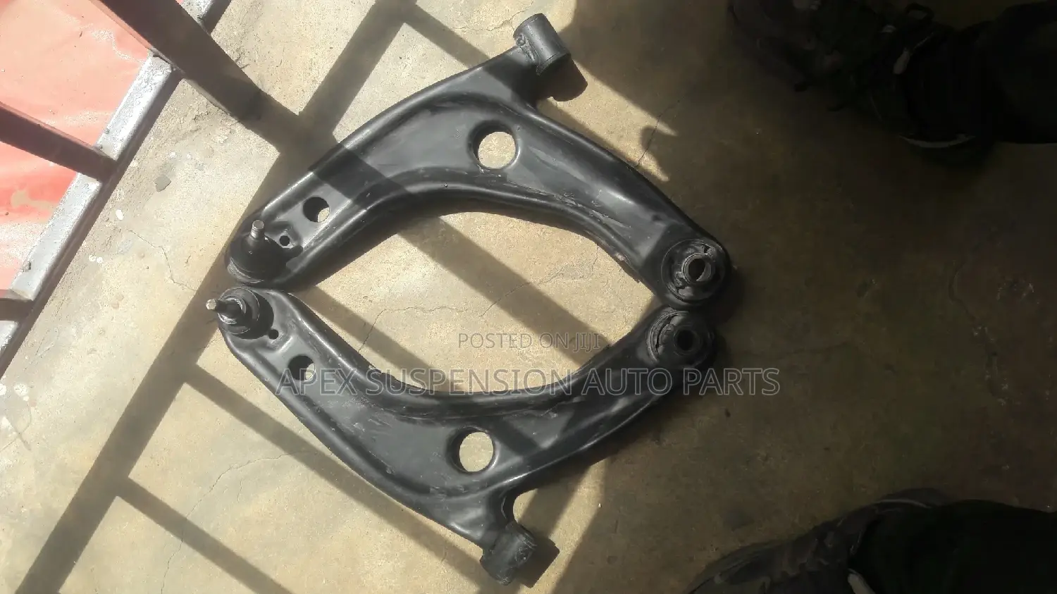 Toyota Vitz Lower Arm Complete
