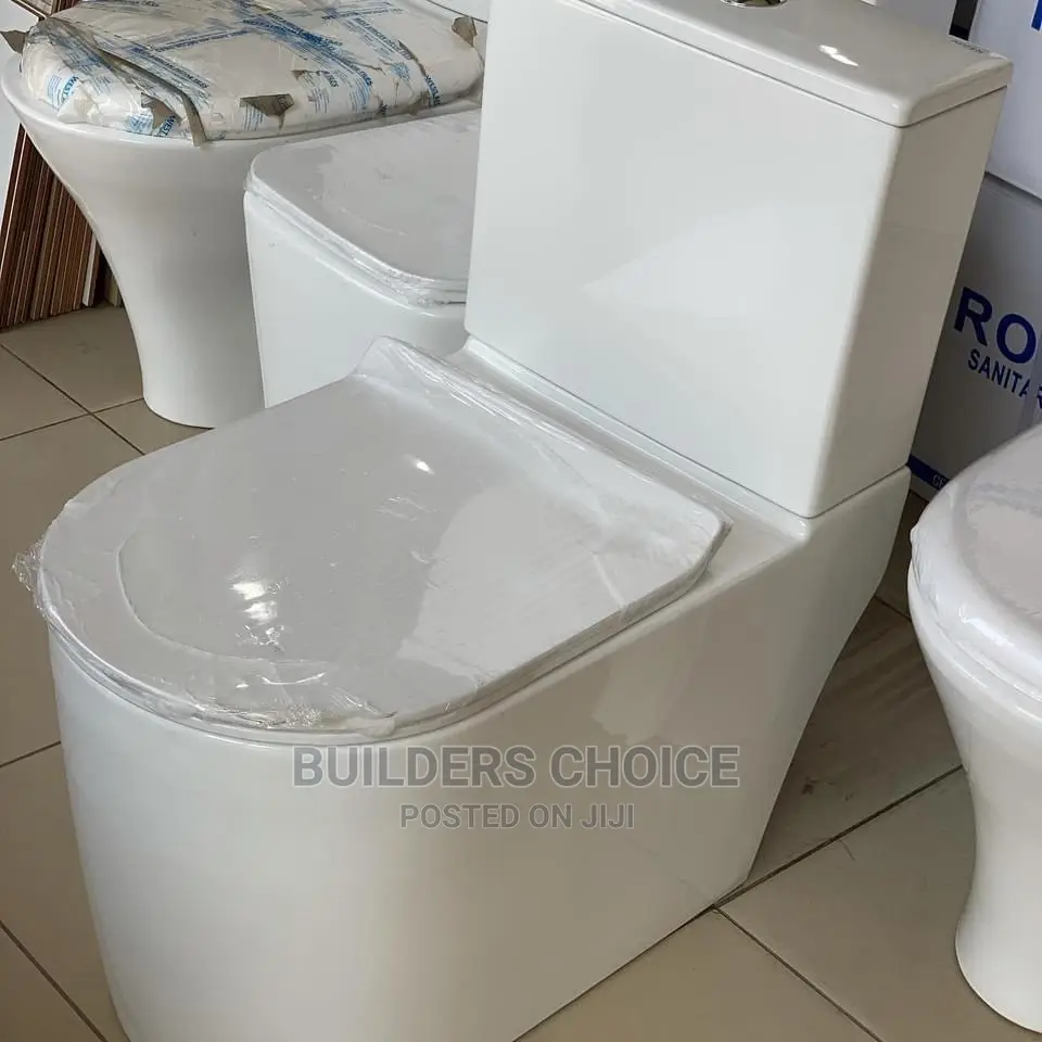 Close Couple Set With Basin