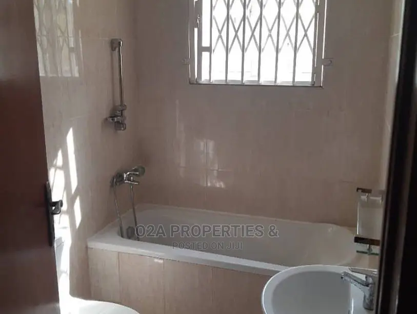 4bdrm House in Tseaddo for Sale