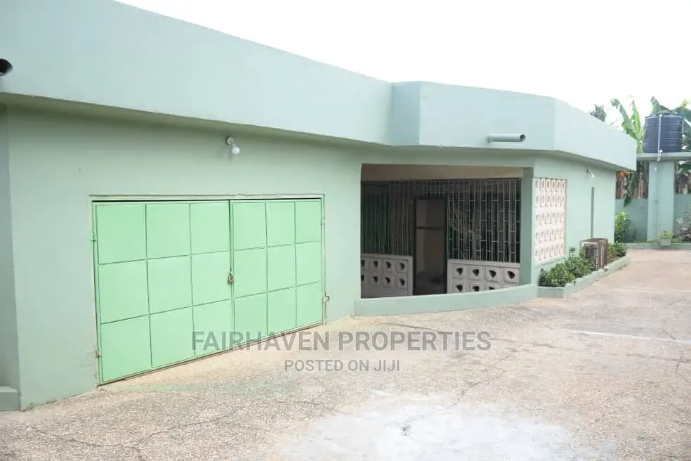 5bdrm House in Fairhaven Properties, Agona East for Sale