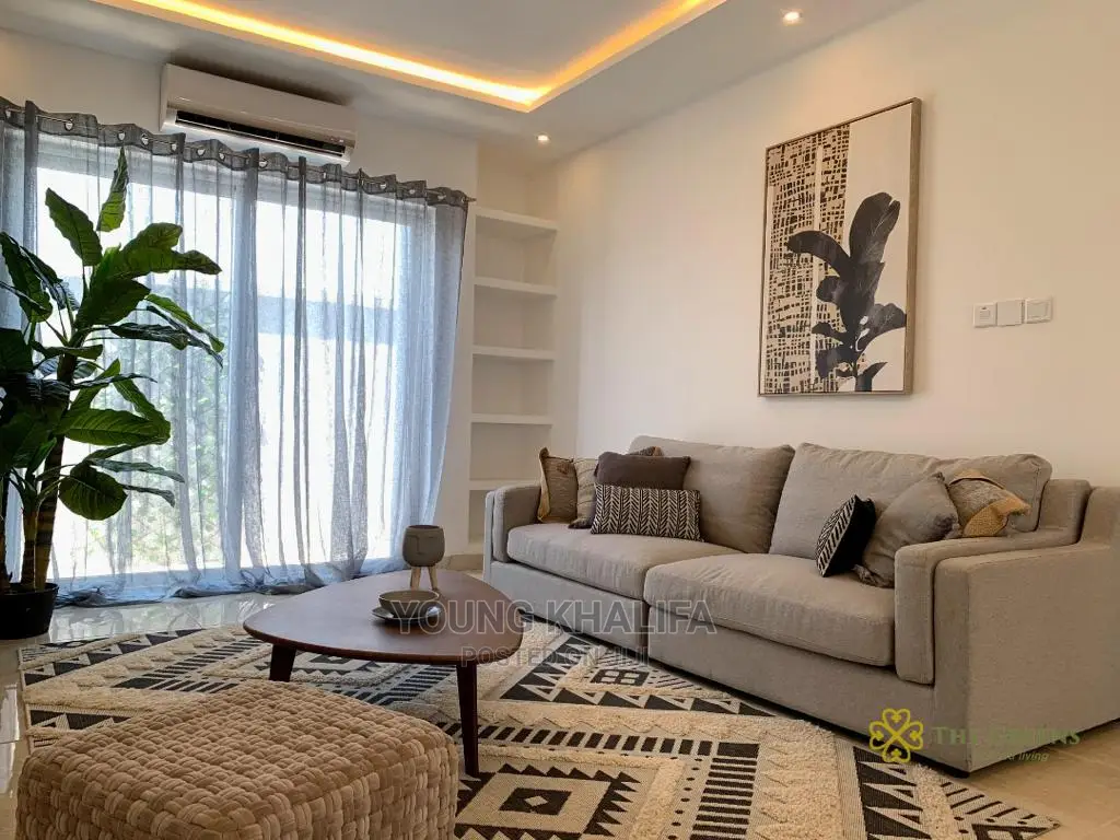 Furnished 3bdrm House in Estate House'S, Tema Metropolitan for sale