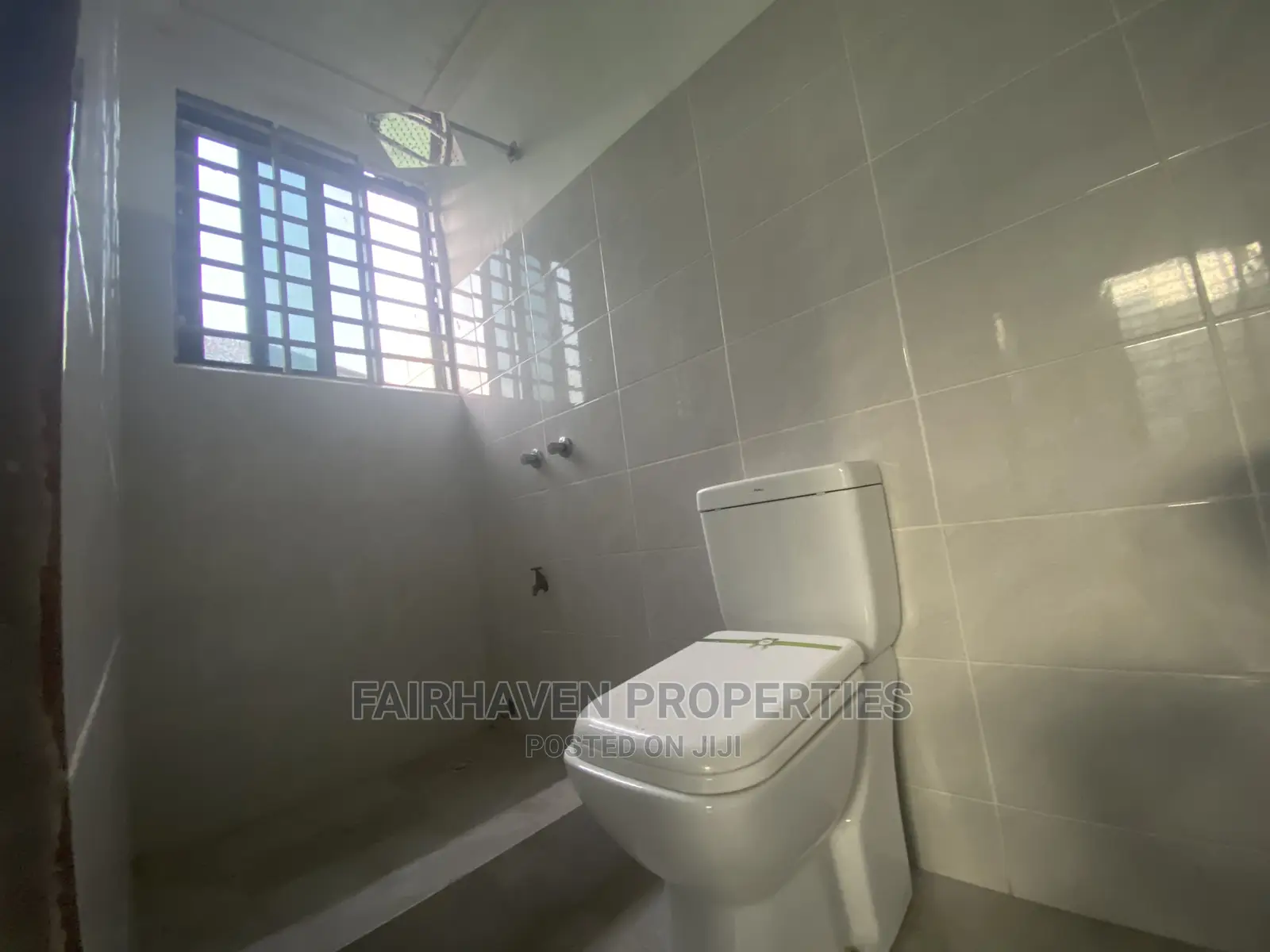2bdrm Apartment in Tseaddo Roundabout, Airport Residential Area