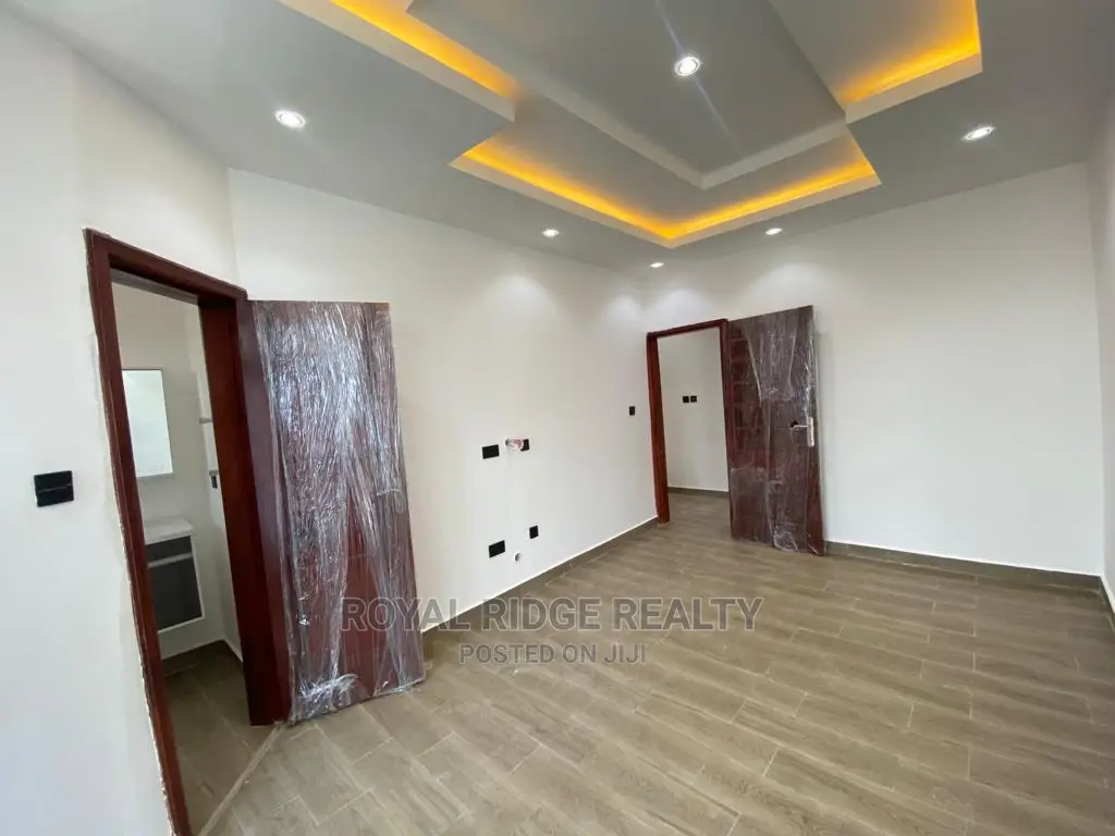 2bdrm Duplex in East Legon School, Accra Metropolitan for sale