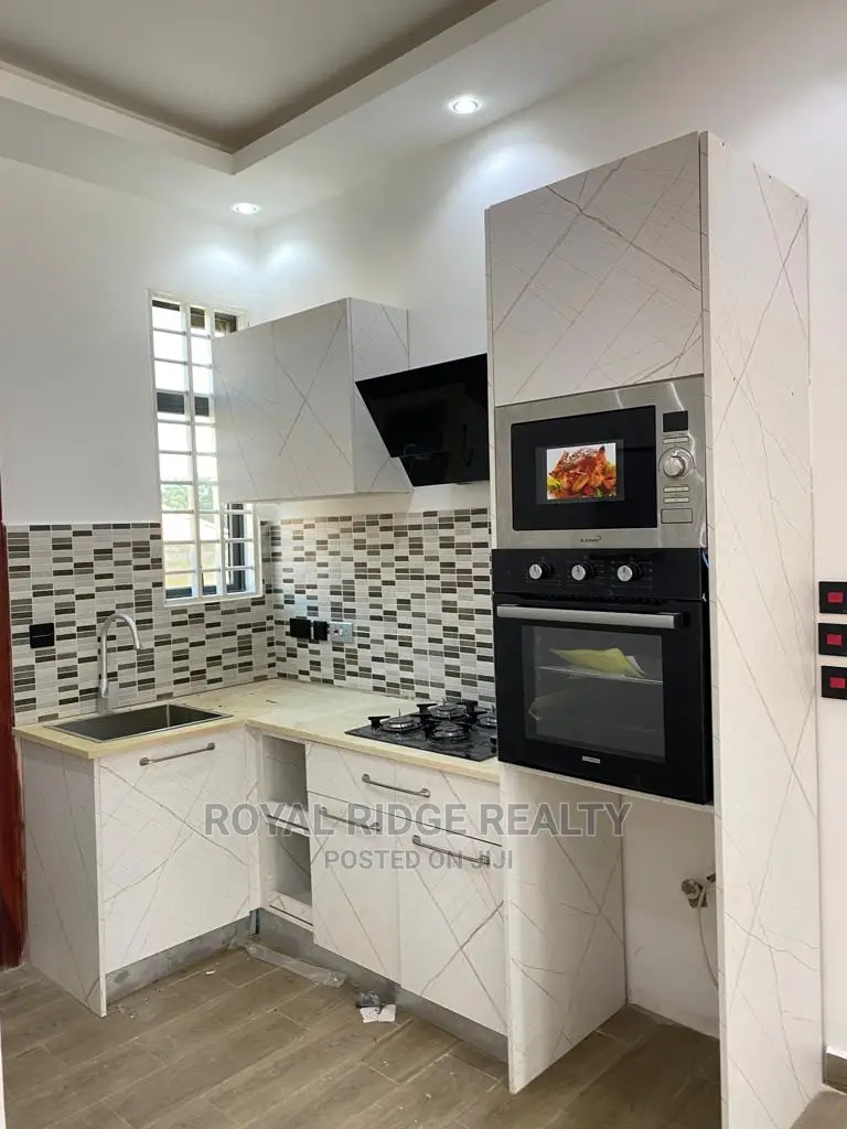 2bdrm Duplex in East Legon School, Accra Metropolitan for sale