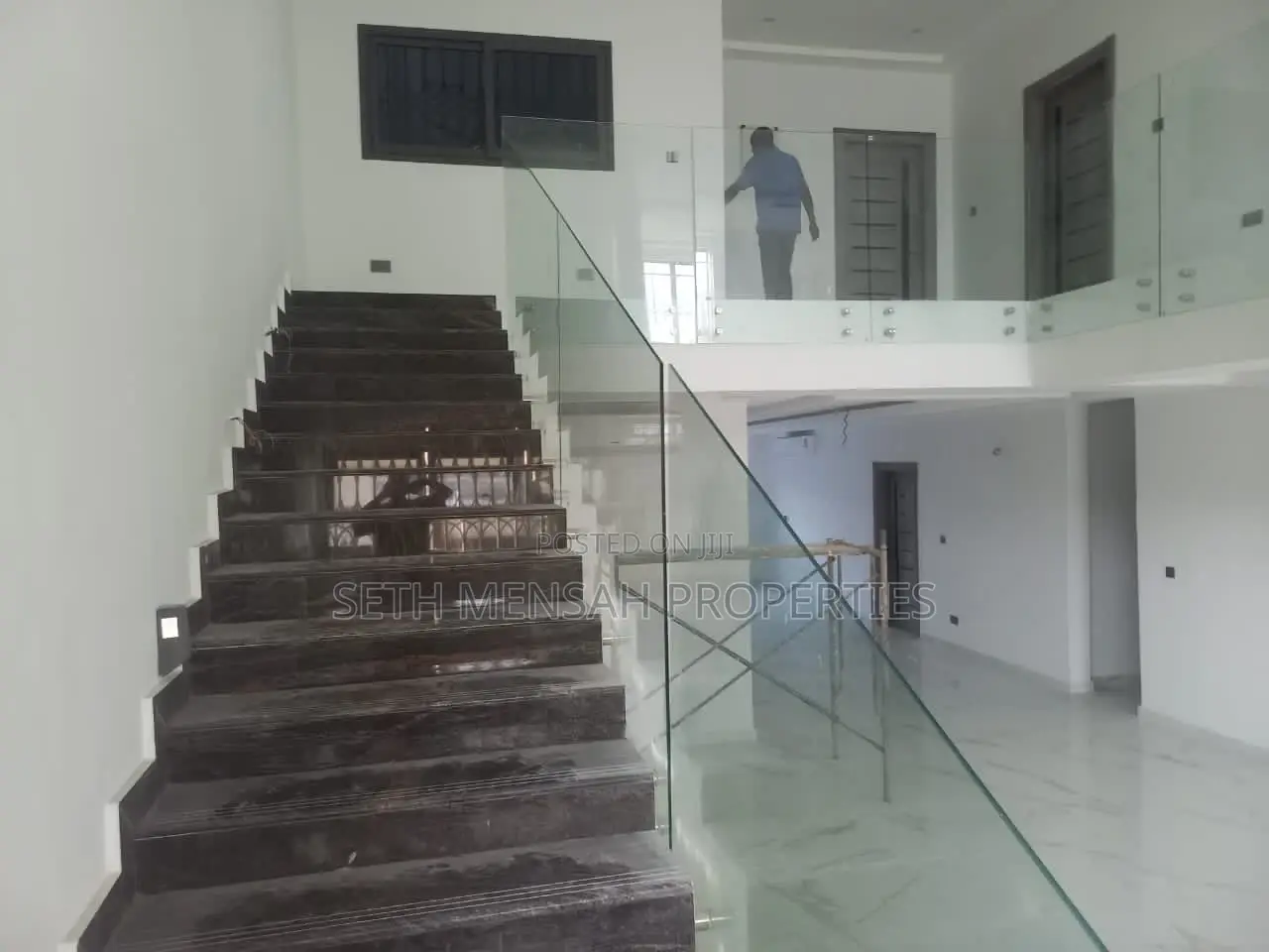 4bdrm House in 4 Bedroom House for for Sale