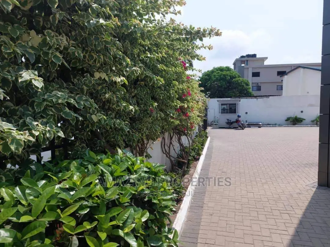 15 Bedrooms House Sit on 1 Acre Land 
Good for at Labone