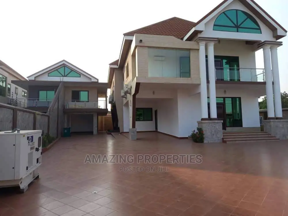 5bdrm House in Post
Location:, Dworwulu for Rent
