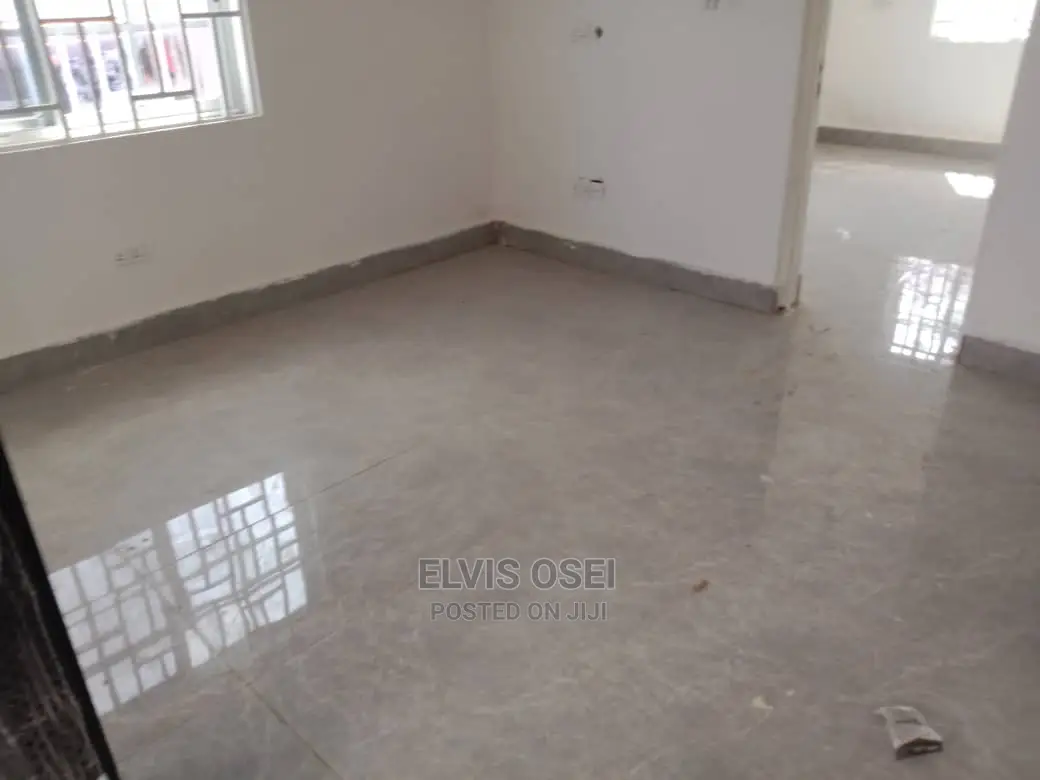 Two Bedroom Around White Kloss