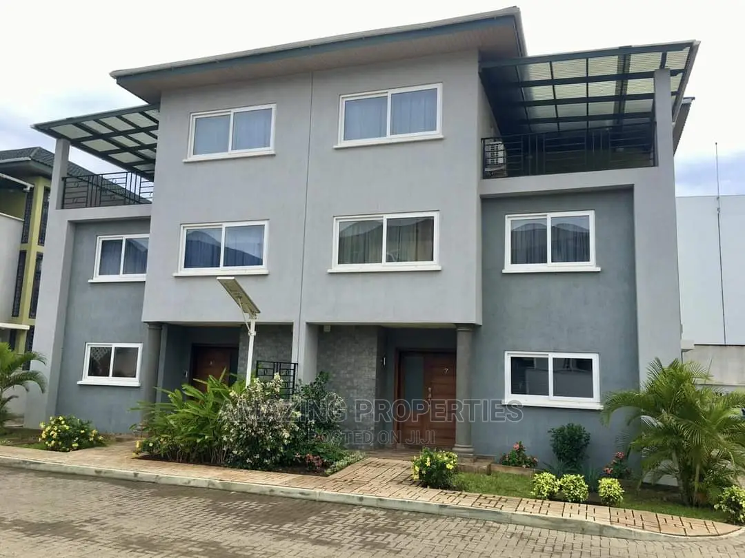 Furnished 4bdrm Townhouse / Terrace in Cantonments for Rent