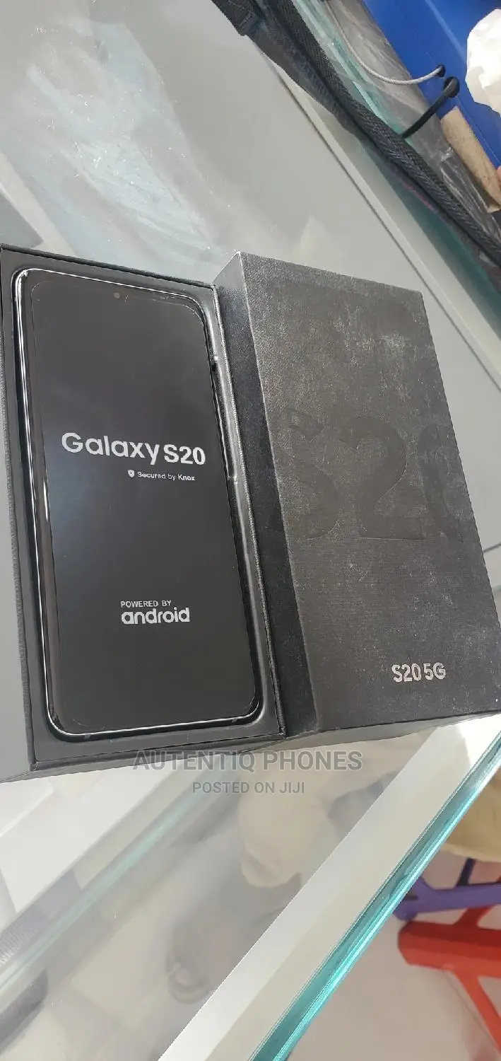 New Samsung Galaxy S20 128 GB White