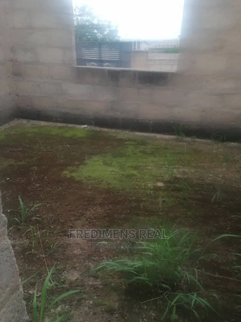 4bdrm House In Fredimens Real, Accra Metropolitan For Sale