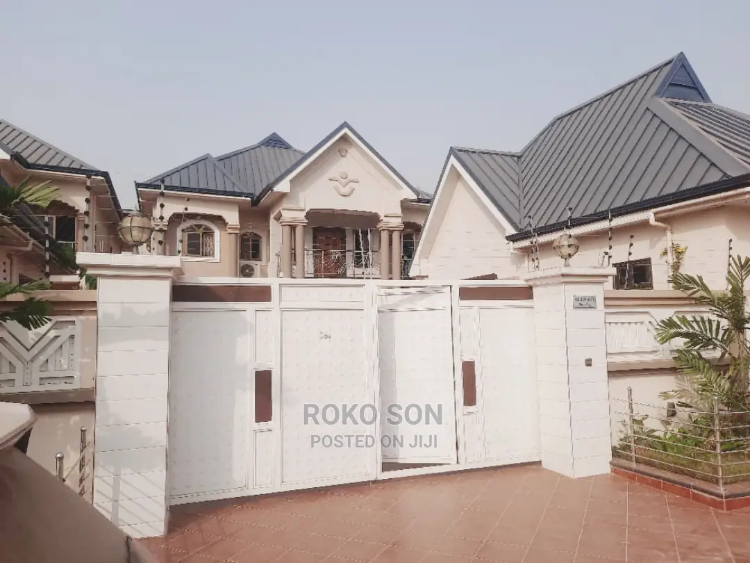 6bdrm Duplex in Dr Roko, West Legon for sale