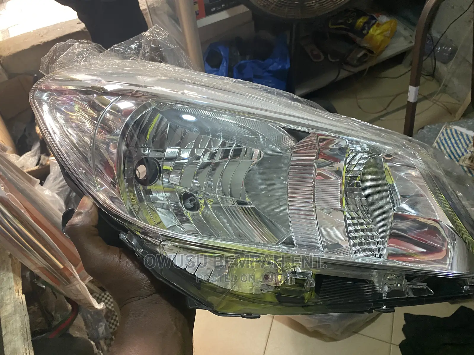 Toyota Vitz Headlight