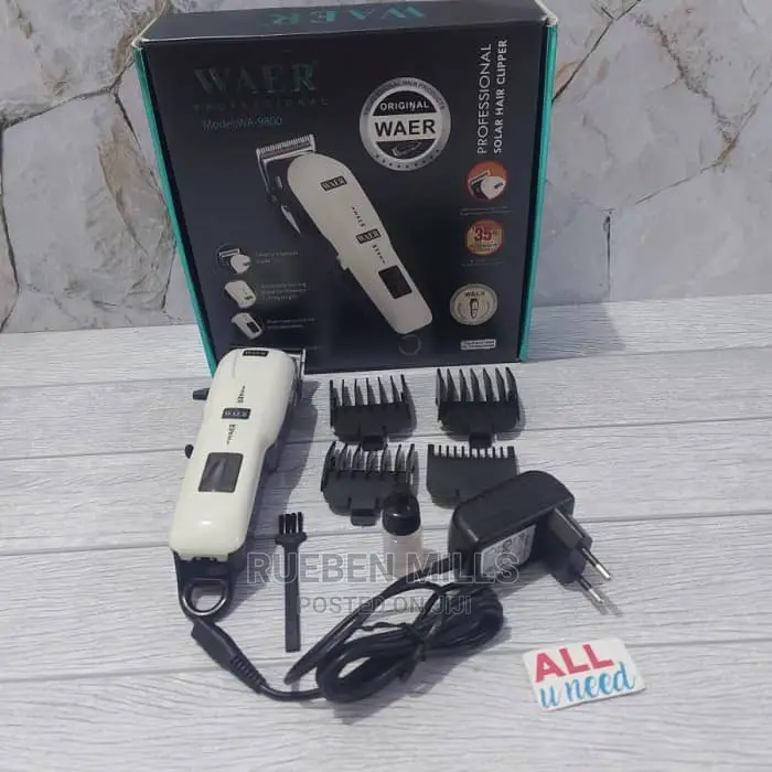 Man Barbering Machine