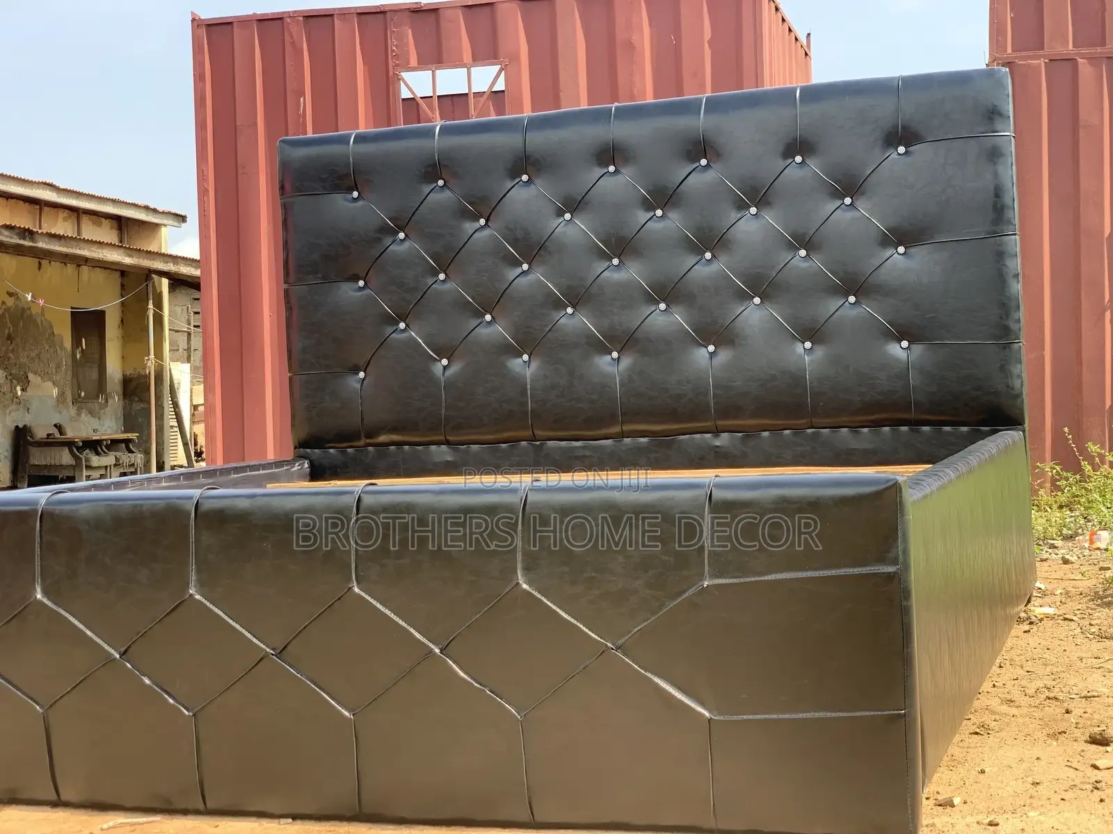 72x75 Queen Size Bedframe