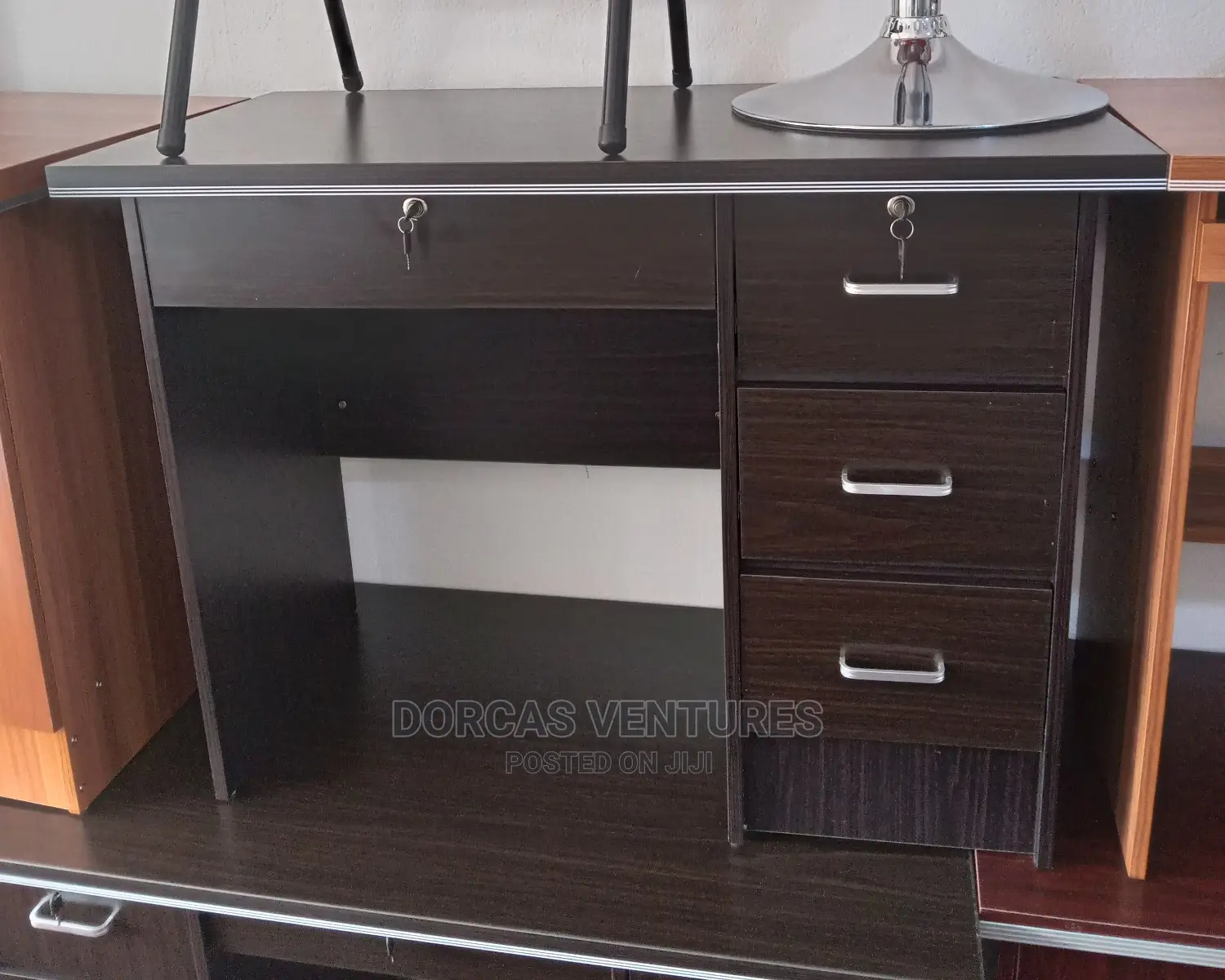 4 Feet Office Desk for Sale