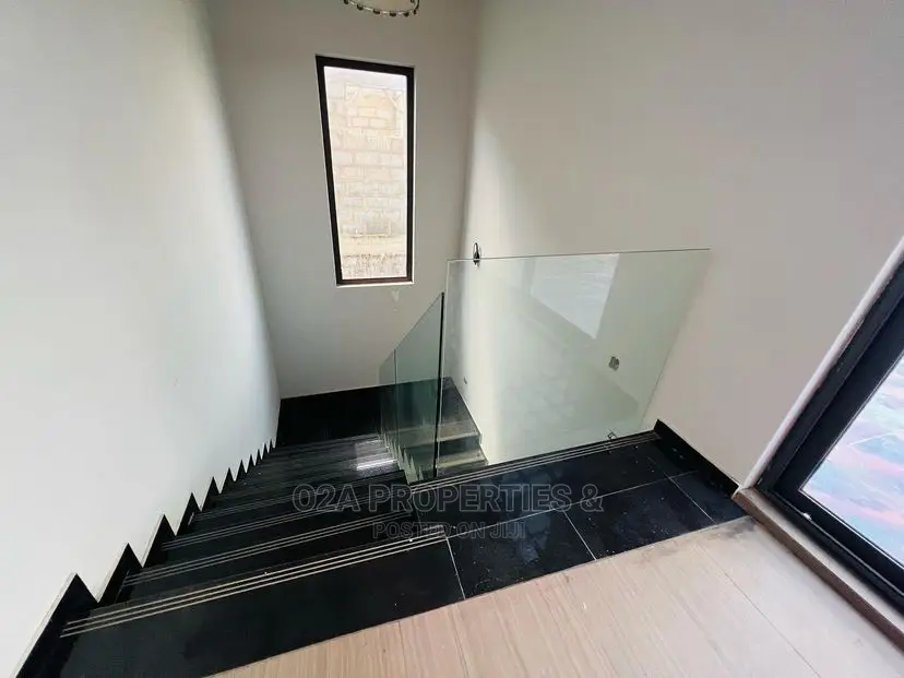 5bdrm House in American House for Sale