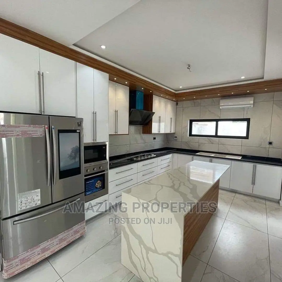 4bdrm House in East Legon for Sale