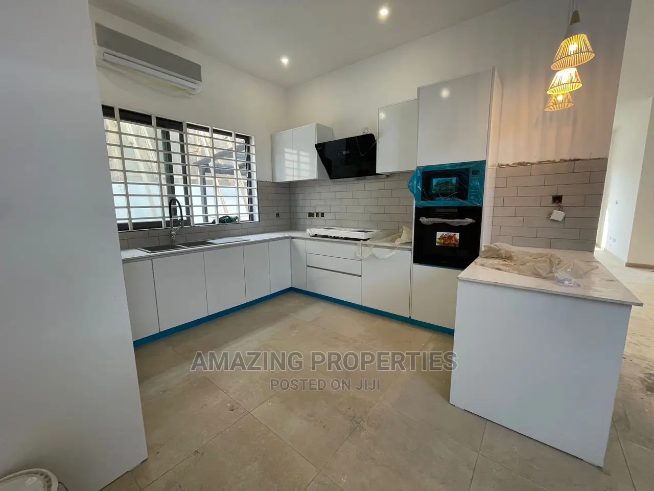 4bdrm House in Spintex Community for sale