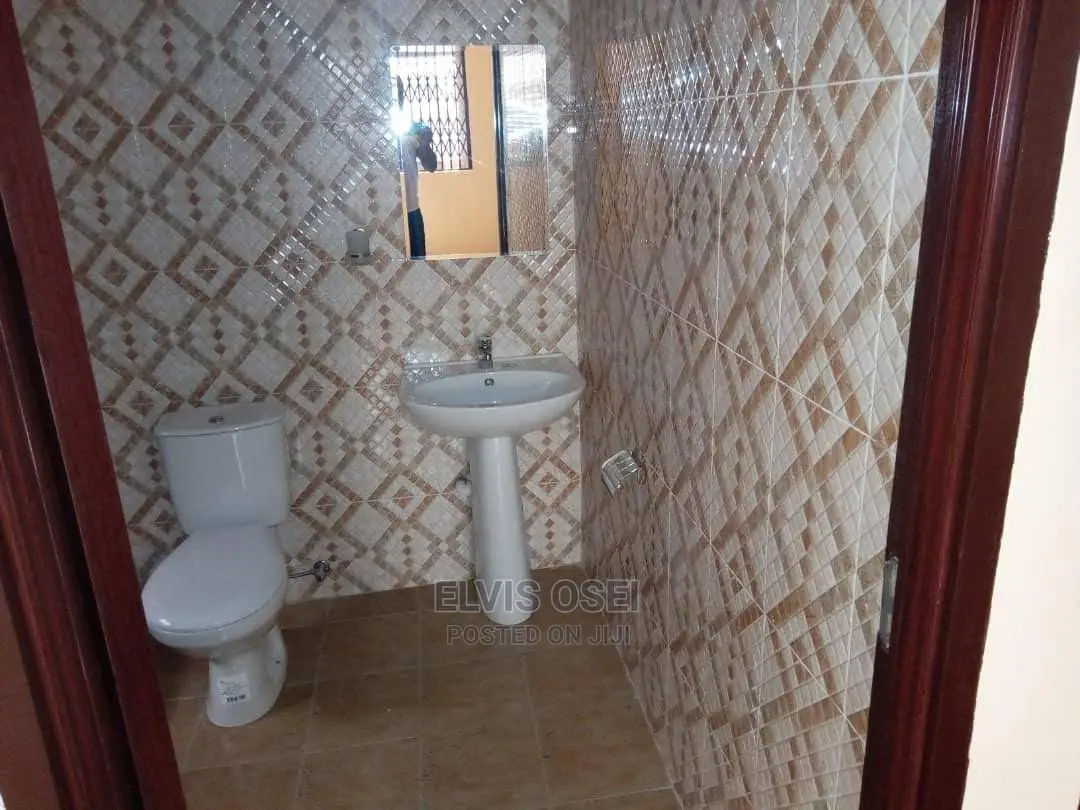 3bdrm House in A, Ashomang Estate for sale