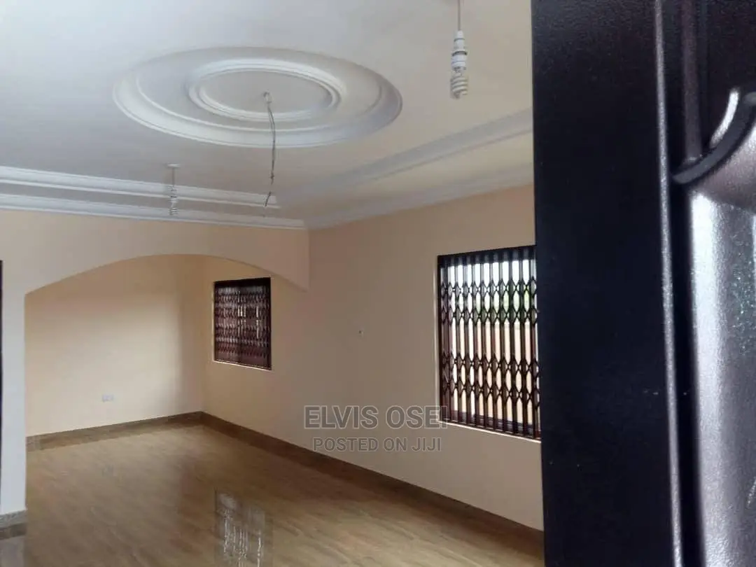 3bdrm House in A, Ashomang Estate for sale
