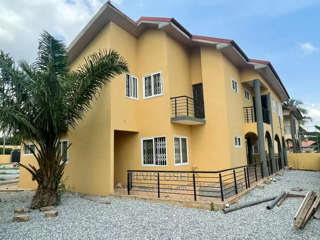 5bedroom Self Compound Around Westhill Mall Kasoa Roads
