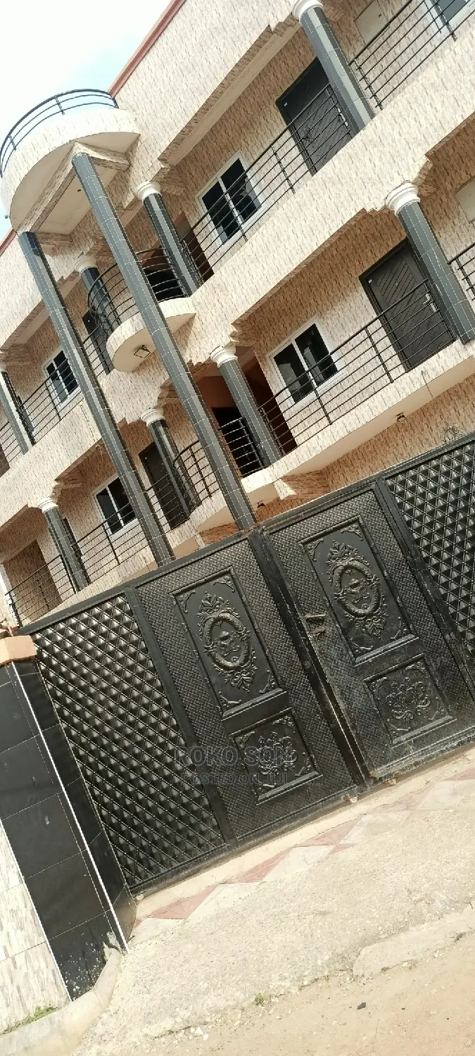 2bdrm Apartment in Dr Roko, Ablekuma for rent